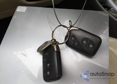 2011 Lexus Is 350 z USA, uszkodzony, nr VIN JTHCE5C20B5001503